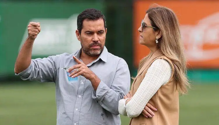 O coordenador das categorias de base, João Paulo Sampaio, e a presidente, Leila Pereira, do Palmeiras