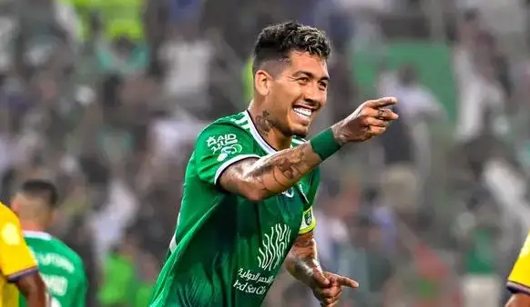 Roberto Firmino é alvo do Flamengo (Foto: Reprodução / Twitter)