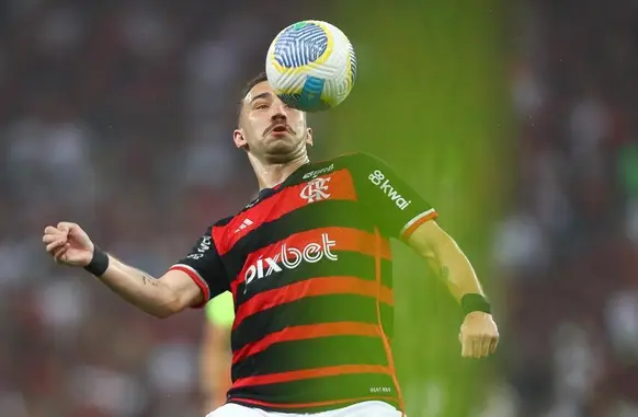 Torcida do Flamengo escolhe Léo Ortiz como melhor contratação do ano (Foto: Gilvan de Souza/Flamengo)