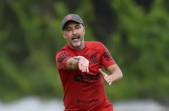 Vítor Pereira comandou o Flamengo durante três meses, em 2023 (Foto: Marcelo Cortes / Flamengo)