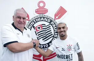 Matheuzinho foi anunciado como novo reforço do Corinthians (Foto: Rodrigo Coca/Agência Corinthians)