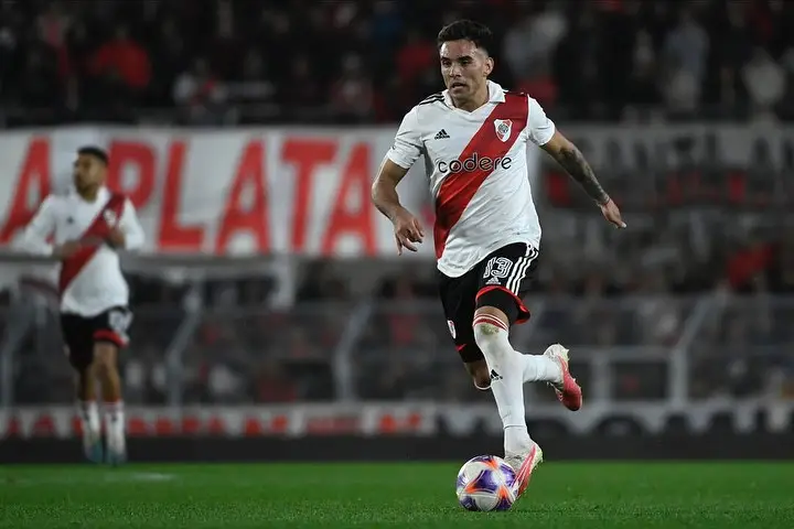 Enzo Díaz, lateral-esquerdo do River Plate