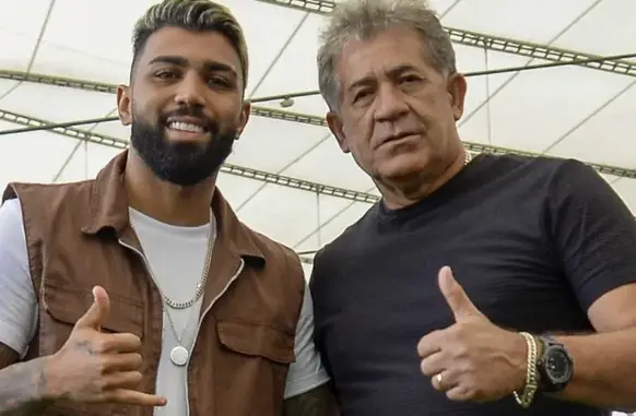 Gabigol e Nunes, ídolos do Flamengo, na Calçada da Fama do Maracanã (Foto: Marcelo Cortes / Flamengo)