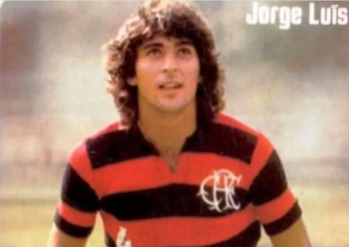 Jorge Luís, ex-atacante do Flamengo, morreu aos 66 anos