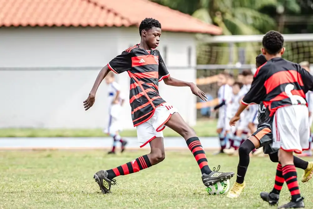 Papa Diop, senegalês do time sub-10 do Flamengo