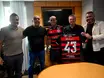 Wesley renova contrato com Flamengo até dezembro de 2028