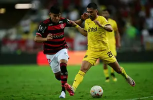 Carlos Alcaraz fez apenas dois jogos pelo Flamengo (Foto: Mauro Pimentel /AFP)