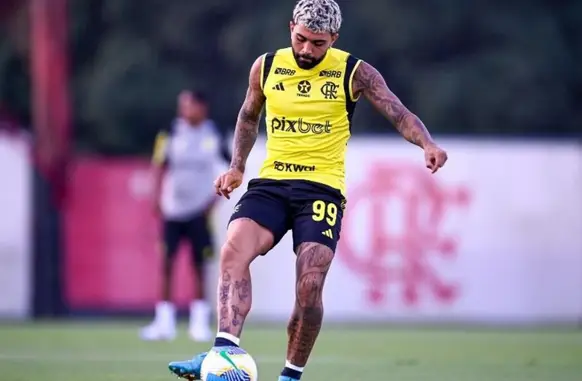 Gabigol está cada vez mais perto de um fim de ciclo no Flamengo (Foto: Marcelo Cortes / CRF)