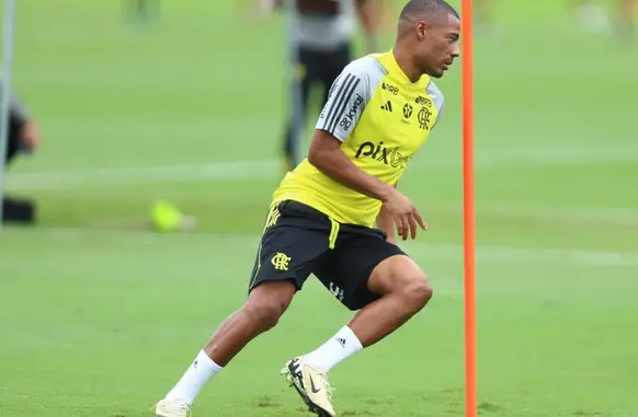 Nico De La Cruz em treino do Flamengo (Foto: Gilvan de Souza /CRF)