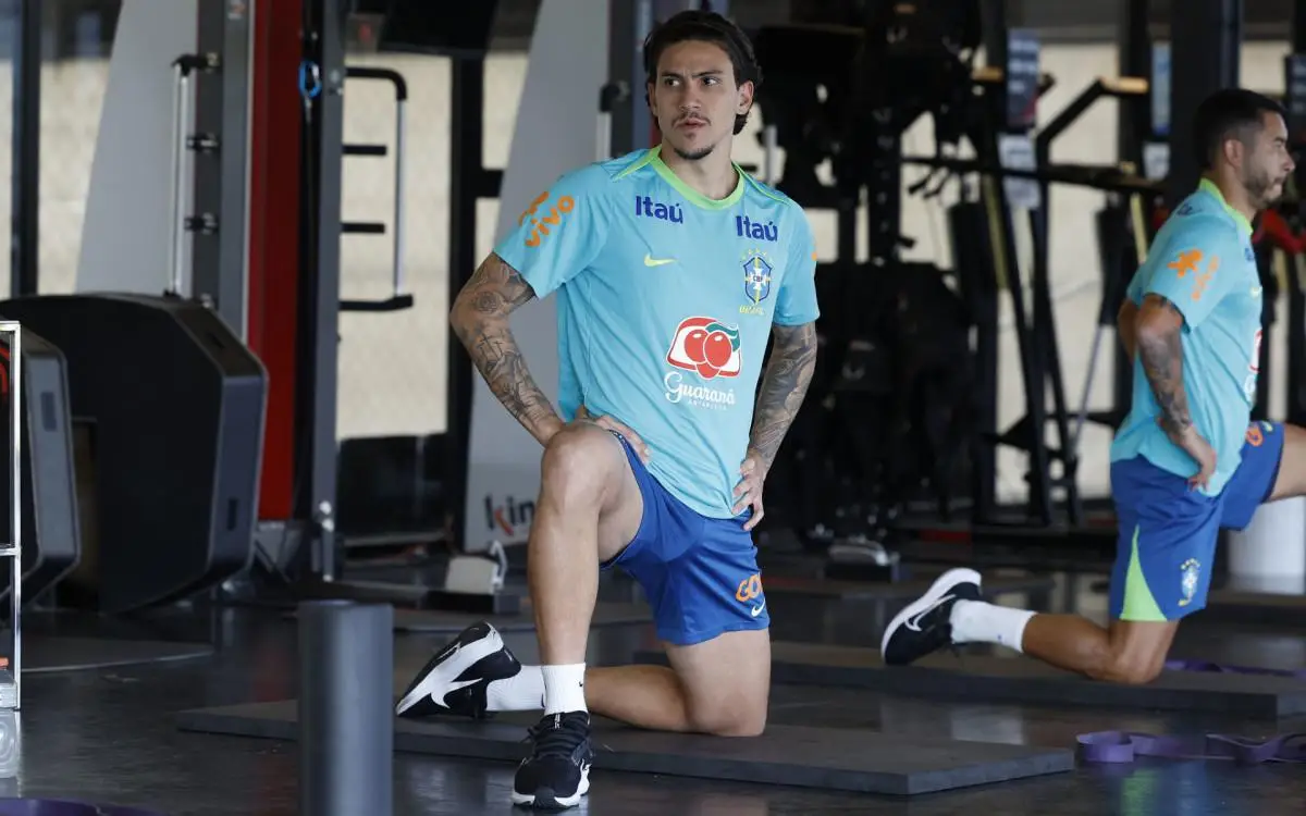 Pedro se machucou sozinho durante treino no CT do Caju, em Curitiba