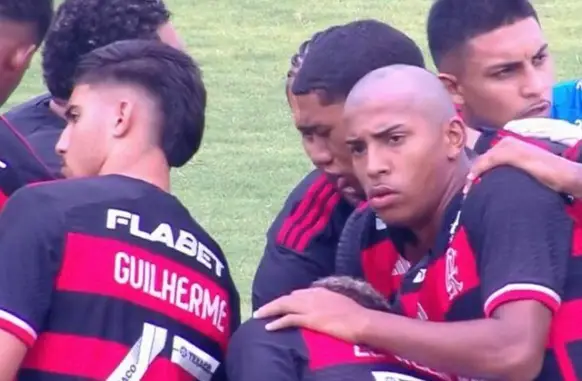 Carlinhos desencanta, mas Flamengo perde para o Boavista na estreia do Carioca (Foto: Reprodução)