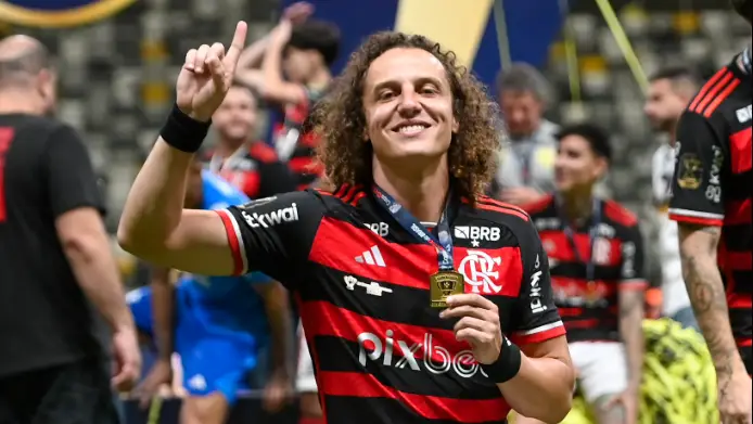 David Luiz está livre no mercado