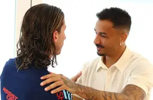 Filipe Luís e Danilo (Foto: Divulgação/ Flamengo)