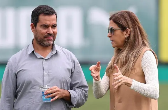 João Paulo Sampaio e Leila Pereira, na Academia do Palmeiras (Foto: Cesar Greco / Palmeiras)