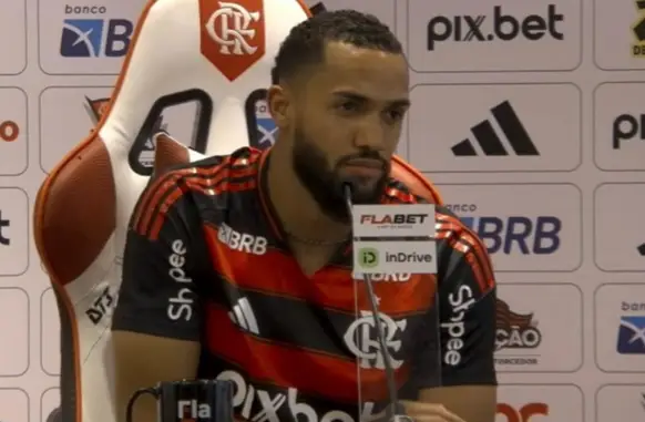 Juninho, do Flamengo, em entrevista coletiva no Ninho do Urubu (Foto: Reprodução / FLATV)