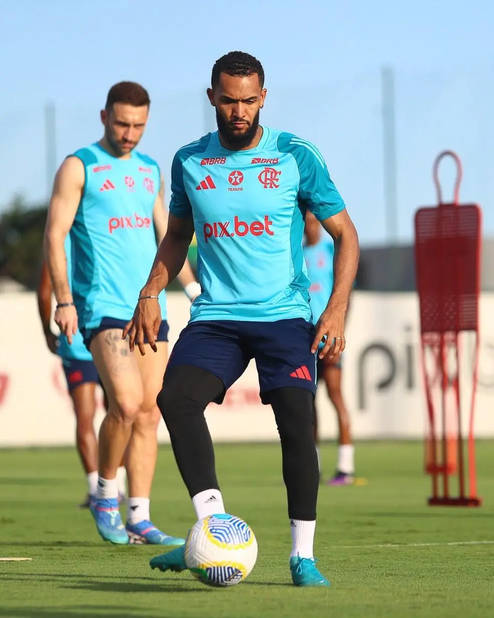 Juninho em treino do Flamengo