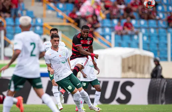 Lorran em Flamengo x Boavista (Foto: Paula Reis / Flamengo)