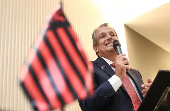 Luiz Eduardo Baptista, o Bap, toma posse como presidente do Flamengo (Foto: Gilvan de Souza / CRF)