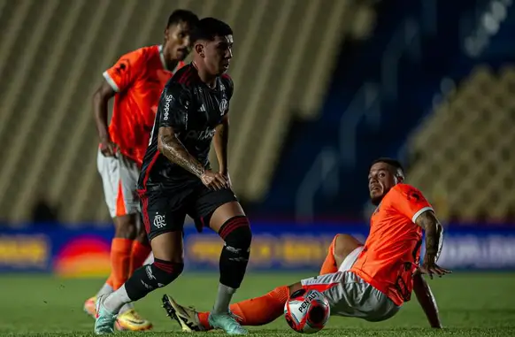 O time B do Flamengo foi derrotado pelo Nova Iguaçu (Foto: Paula Reis / Flamengo)