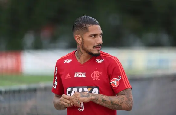 Paolo Guerrero jogou no Flamengo entre 2015 e 2018 (Foto: Gilvan de Souza / Flamengo)