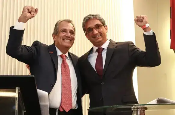 Posse o presidente Bap, e do vice-presidente, Flávio Willeman (Foto: Gilvan de Souza/Flamengo)