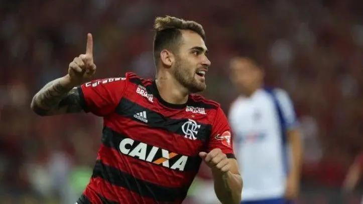 Revelado pelo Flamengo, Felipe Vizeu é o novo reforço do Remo