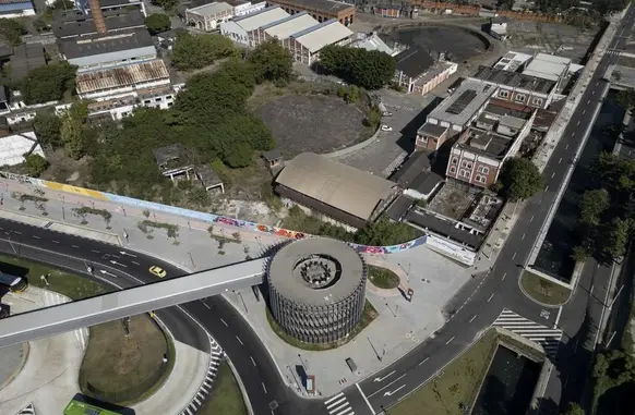 Terreno do Gasômetro, ao lado do Terminal Gentileza (Foto: Márcia Foletto / Agência O Globo)