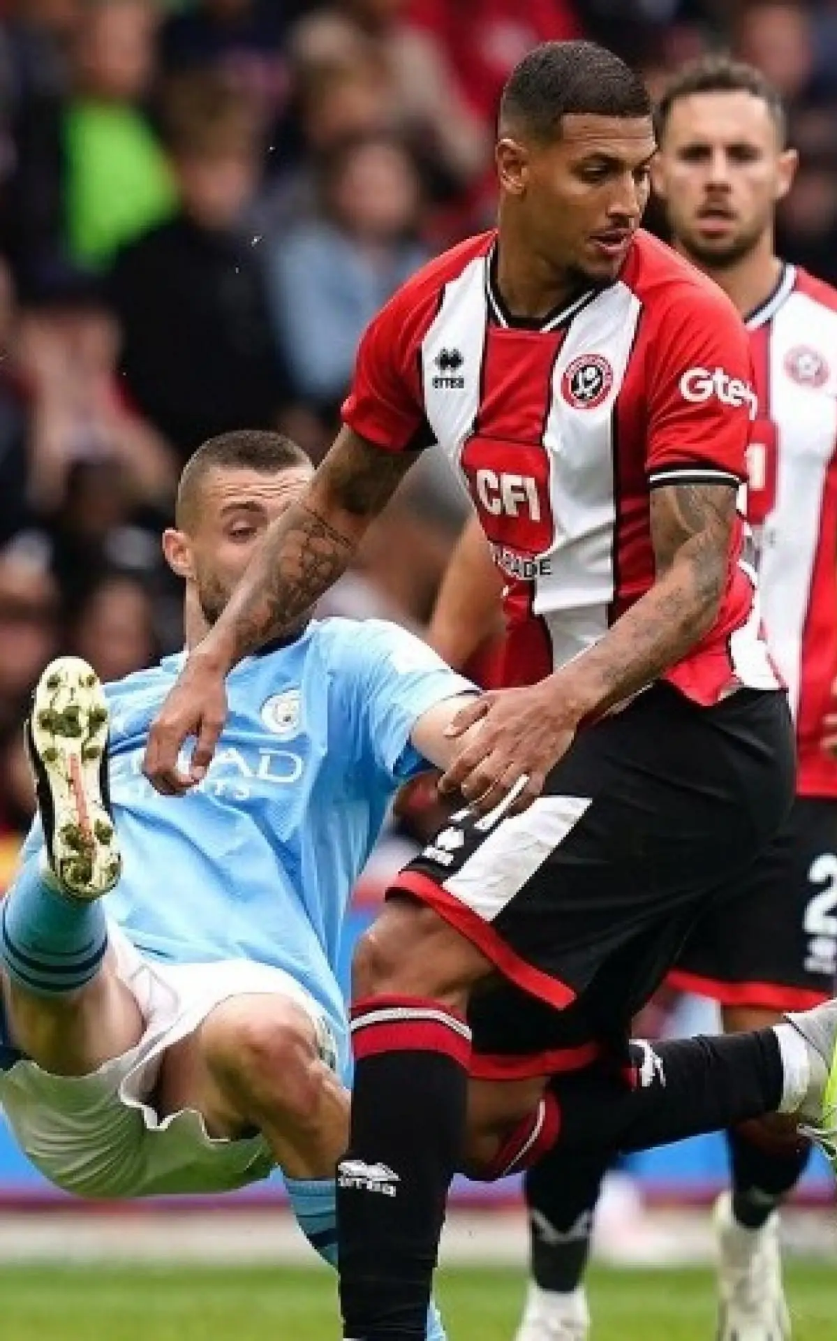 Vinicius Souza é jogador do Sheffield United