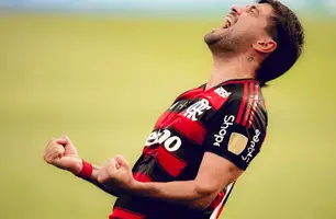 Arrascaeta deu assistência para o gol do título do Flamengo na Libertadores (Foto: Adriano Fontes/Flamengo)