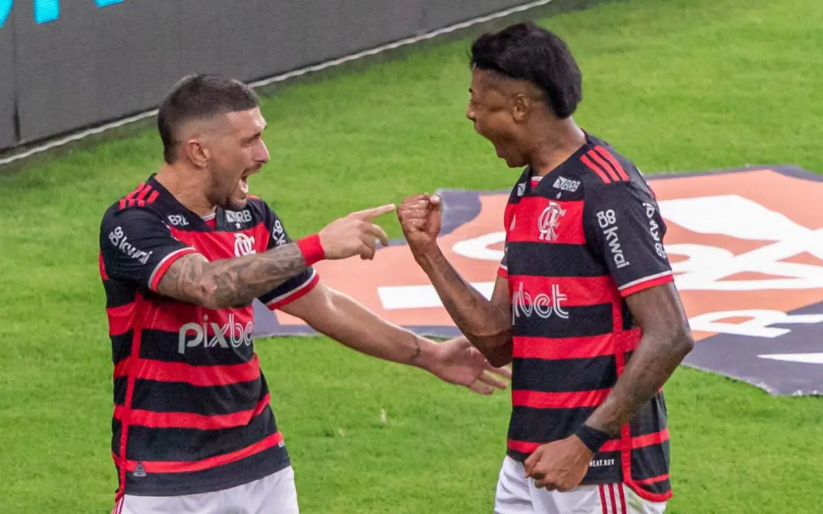 Bruno Henrique e Arrascaeta são tri da América
