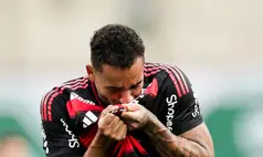 Danilo brilha novamente em finais da Libertadores