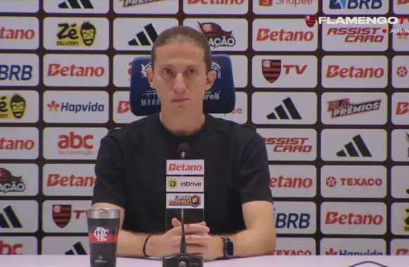 Filipe Luís é o técnico do Flamengo (Foto: Reprodução/Flamengo TV)