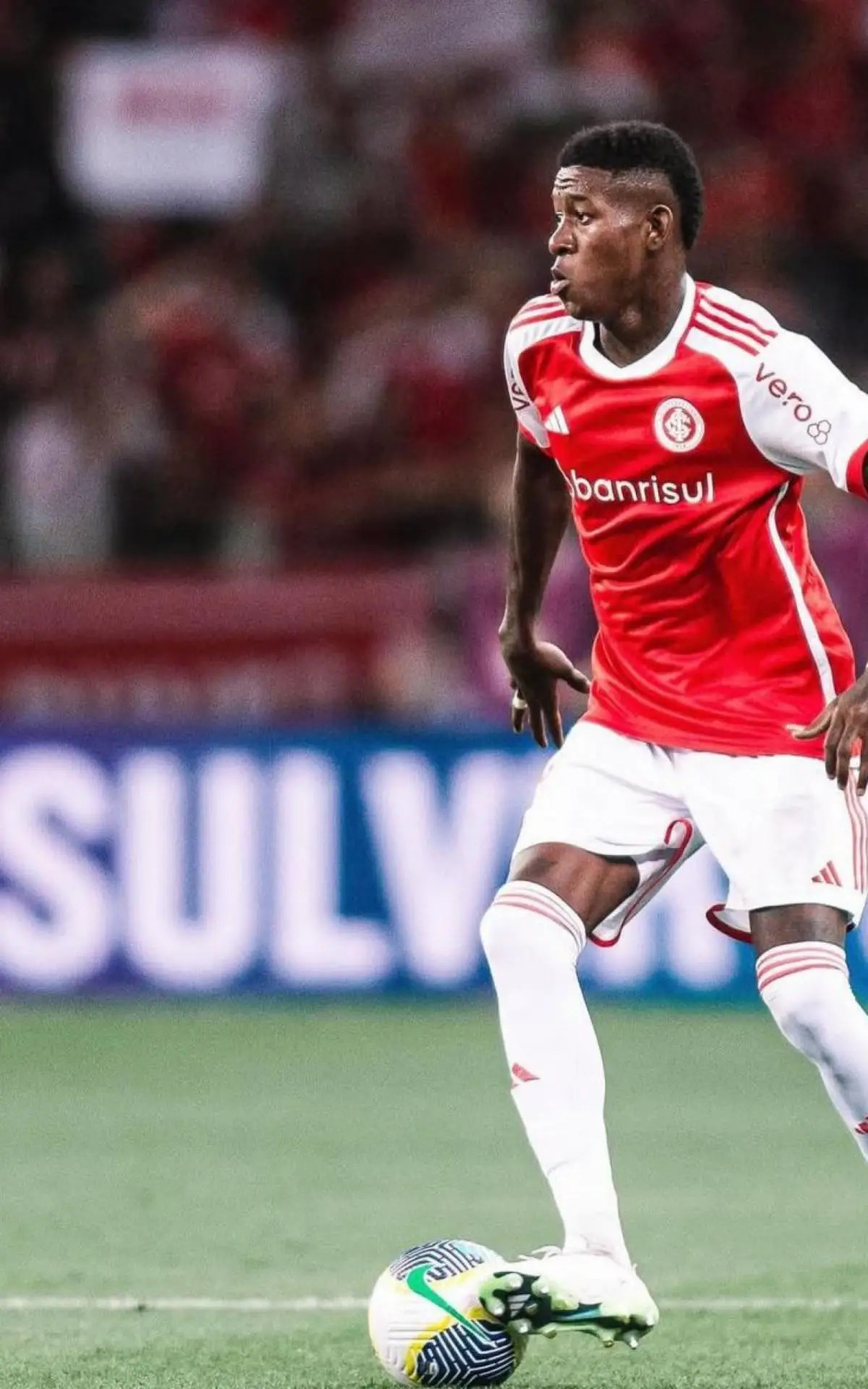 Flamengo pode fazer nova investida por Vitão