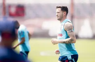 Saúl pode igualar feito de Pablo Marí no Flamengo (Foto: Adriano Fontes / Flamengo)