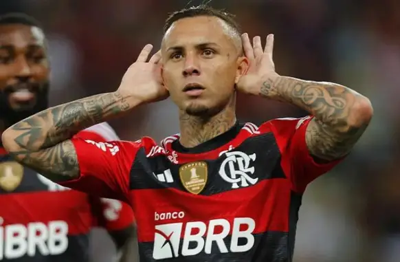 Atacante deve deixar o Flamengo em 2026 após título da Libertadores (Foto: Reprodução / Redes Sociais)