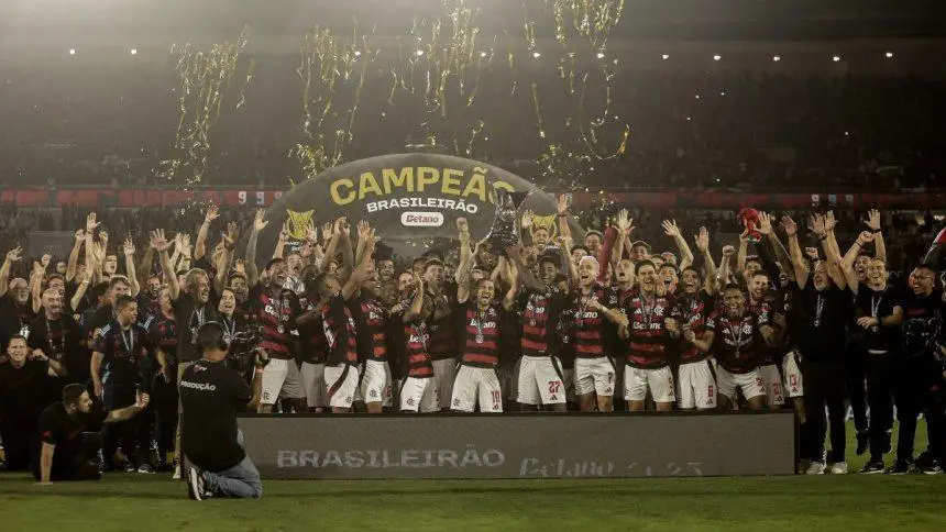 ENECAMPEÃO! Flamengo vence o Ceará e se torna o maior vencedor do Brasileirão.