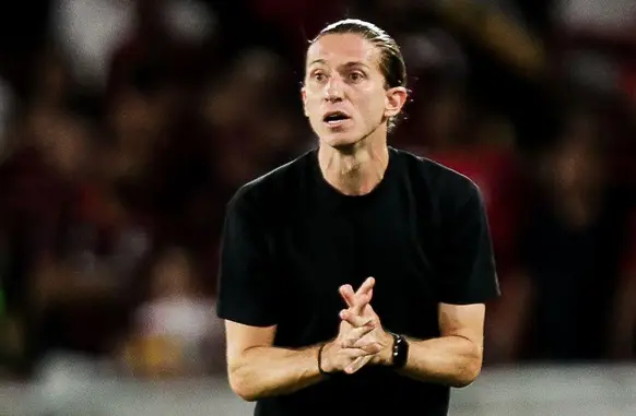 Filipe Luís durante Flamengo x Cruzeiro pelo Brasileirão (Foto: Gilvan de Souza/Flamengo)