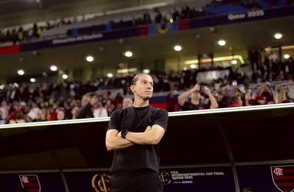 Filipe Luís, técnico do Flamengo (Foto: Adriano Fontes/Flamengo)