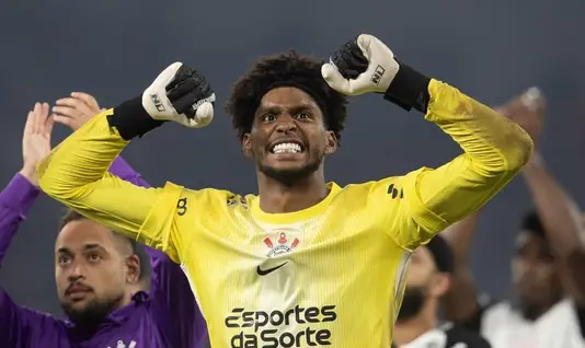 Flamengo pode lucrar com venda de Hugo Souza ao Milan