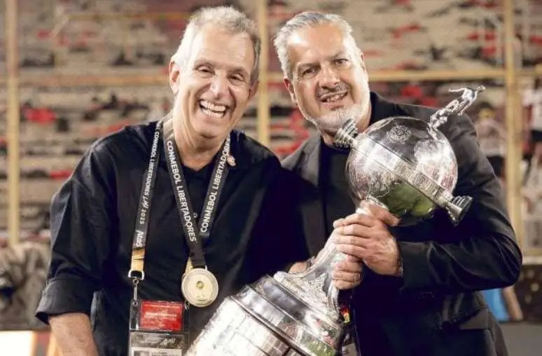 José Boto não garante permanência de Filipe Luís no Flamengo