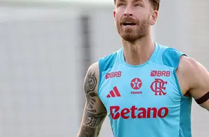 Léo Pereira em treino do Flamengo no Catar (Foto: Gilvan de Souza / Flamengo)