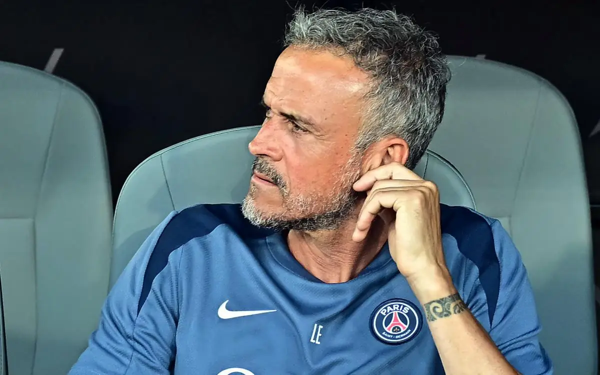 Luis Enrique é o técnico do PSG