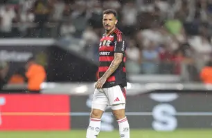 Danilo em sua estreia com a camisa do Flamengo (Foto: Fernando Torres / AGIF)