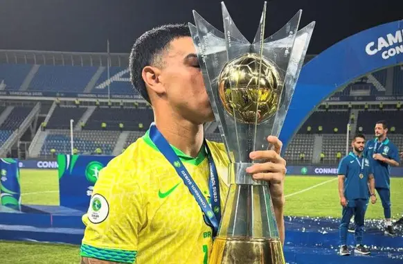 Iago, zagueiro do Flamengo (Foto: Reprodução/Instagram Iago)