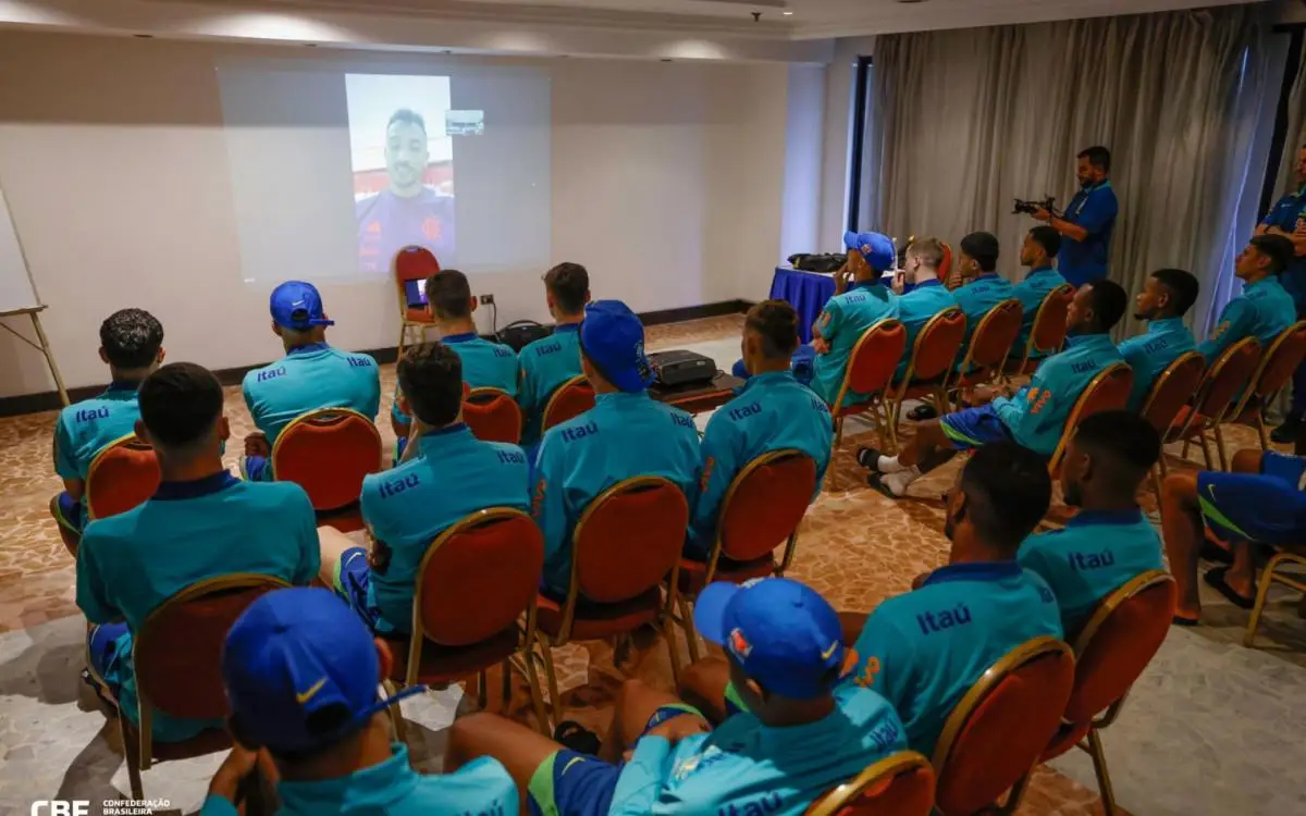 Reunião de Danilo com a seleção brasileira sub-20