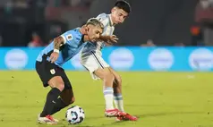 Arrascaeta, do Flamengo, sai lesionado em Uruguai x Argentina