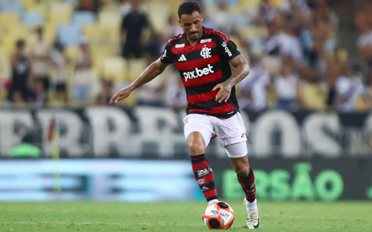 Danilo em jogo do Flamengo