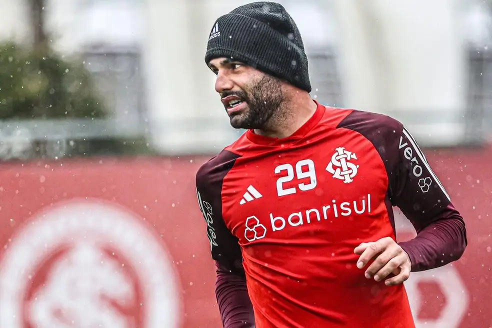 Inter não pagou Flamengo por compra de Thiago Maia