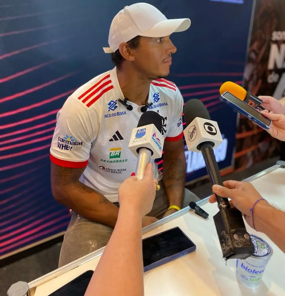 Isaquias Queiroz durante evento em Campinas