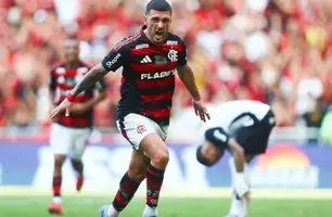 Arrascaeta brilhou com gol e assistência na vitória do Flamengo sobre o Corinthians (Foto: Gilvan de Souza / Flamengo)